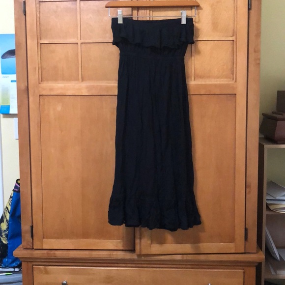 Old Navy Dresses & Skirts - Black cotton dress